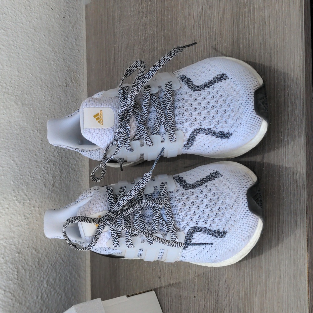 Adidas ULTRABOOST 5.0 DNA 😄 - Picture 3 of 8